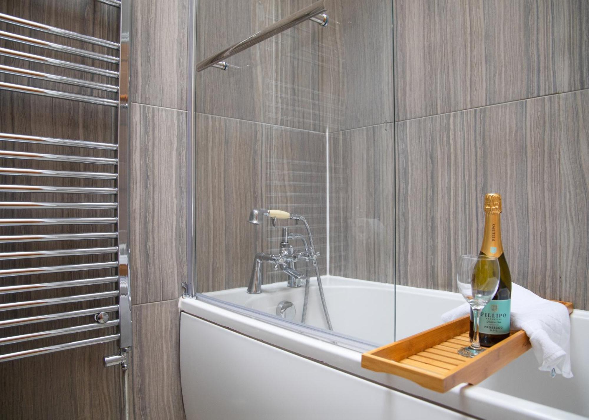 Stylish 3X Bed House In Soham 아파트 외부 사진